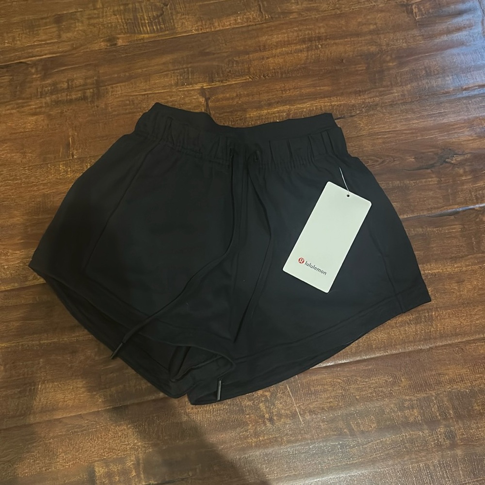 Lululemon Inner Glow HR Shorts 3”